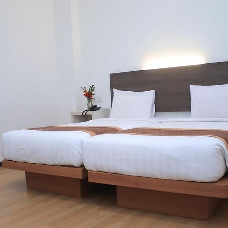 Sunwood Hotel Arianz Mataram Extérieur photo