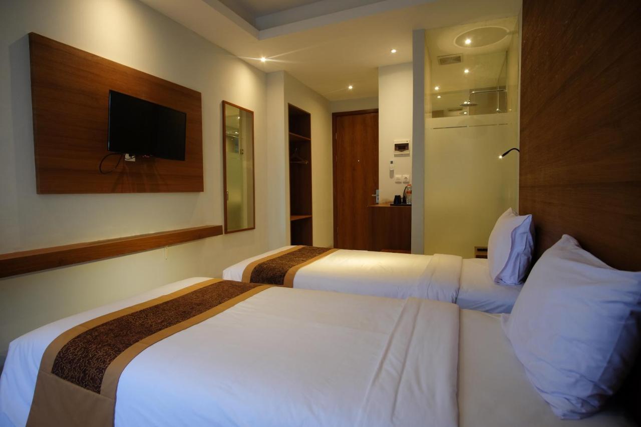 Sunwood Hotel Arianz Mataram Extérieur photo