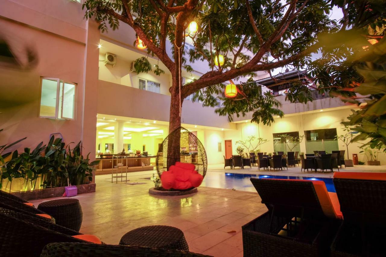 Sunwood Hotel Arianz Mataram Extérieur photo
