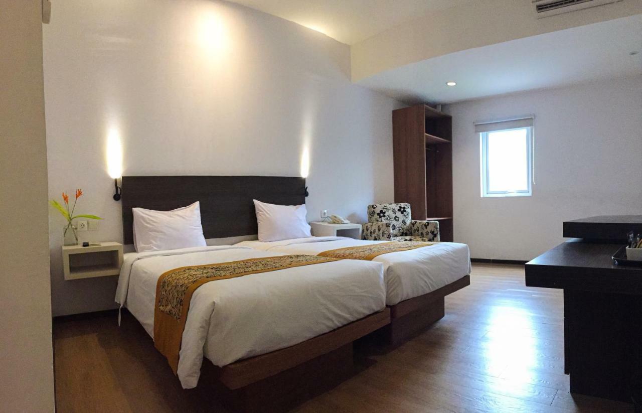 Sunwood Hotel Arianz Mataram Extérieur photo